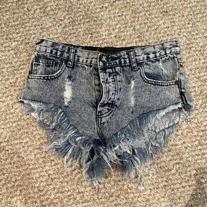One teaspoon Jean shorts size 25